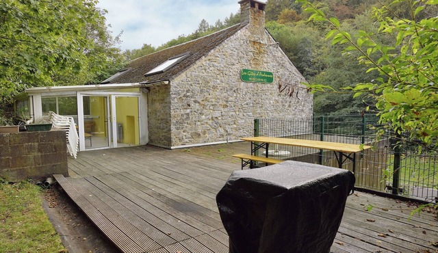 Spacious Family Home, Sosoye