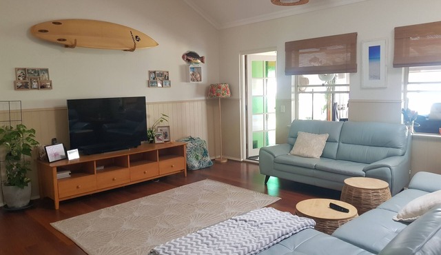 Spacious family friendly home walking distance to beach and town. Pet friendly.