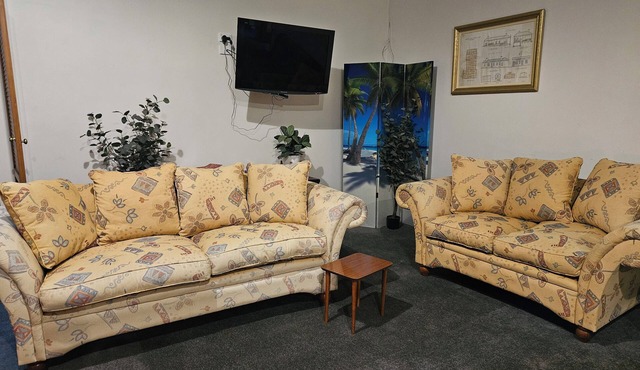Spacious Family & Group Get- Away! Ideal for Tradies retreat, Golfers & Cyclists