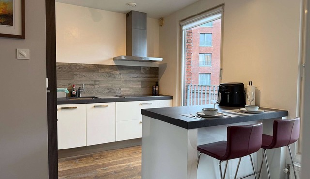Spacious Family Home and Free Parking in Eindhoven