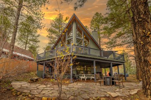 Spacious Flagstaff A-Frame Casita Getaway