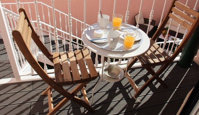 Spacious flat 140m2 in Estrela with private patio
