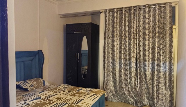 Spacious flat available on per day basis- comfort home stay