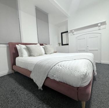 Spacious Flat Central & Cozy