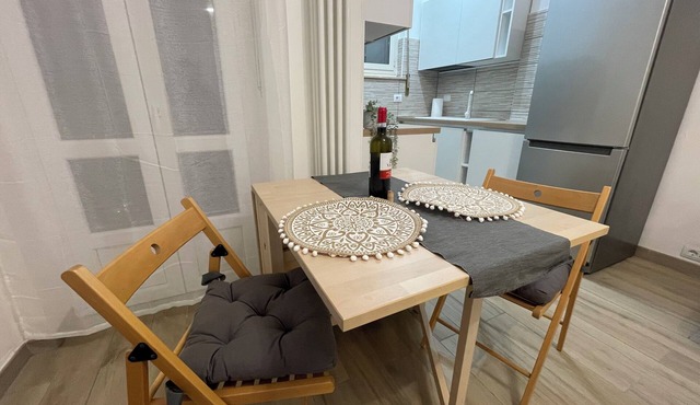 Spacious Flat, Fifth Floor With Elevator, 10 Minutes From the Center of Turin