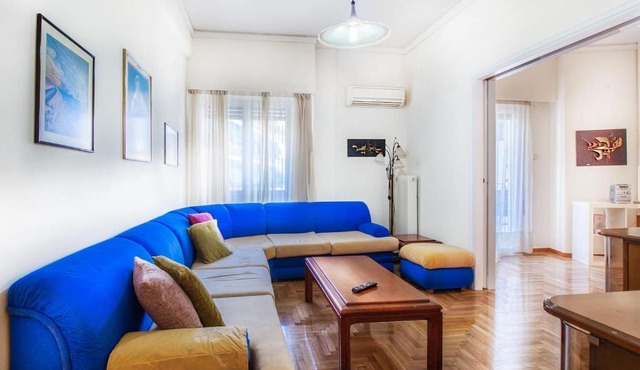 Spacious flat near Ampelokipoi metro station