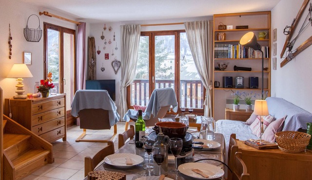 Spacious Chalet · 9 guests · Terrace & Garden · Private Parking