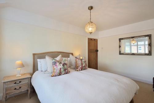 Spacious Free Parking 5 Mins from City Centre