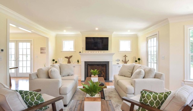 Spacious Game Room Close to Nauset Beach!
