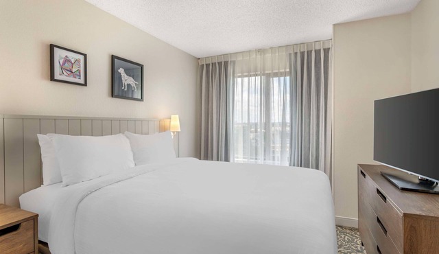 Spacious Good-Value Accommodation! 2 Comfortable Units, Free Breakfast