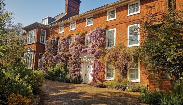 Spacious ground floor apartment in a Norfolk (England) mansion.