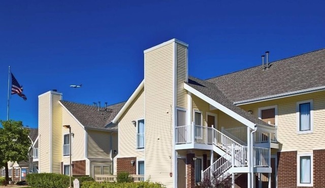 Spacious Group Stay w/Pool & Gym Access! Free Breakfast Near Tucson Attractions