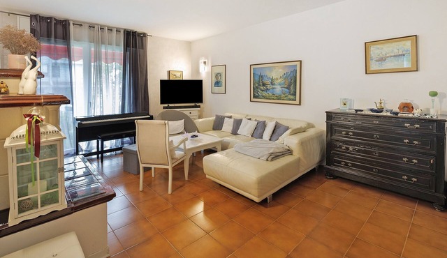 Spacious holiday home with private garden and 3 bedrooms