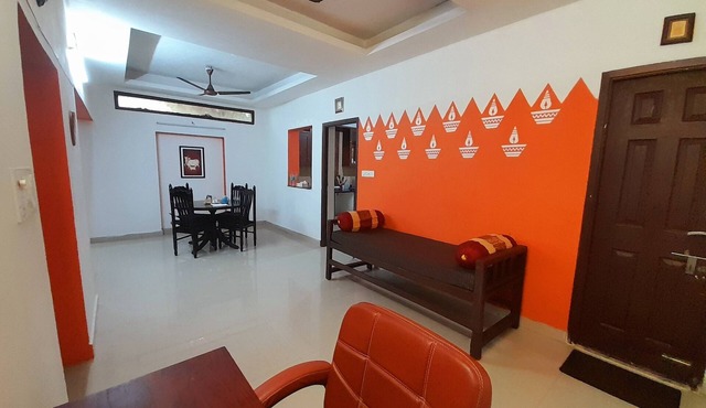 Spacious, Heritage 1-bedroom apartment in Alwarpet, Chennai