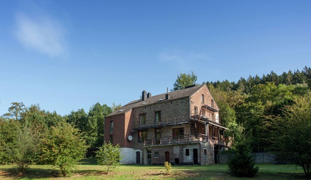 Spacious holiday home with roofed terrace