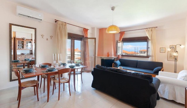 Spacious Holiday Apartment