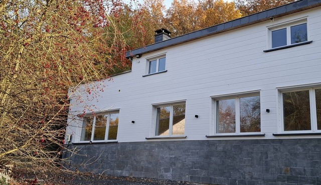 Spacious holiday home for 9 guests with jacuzzi