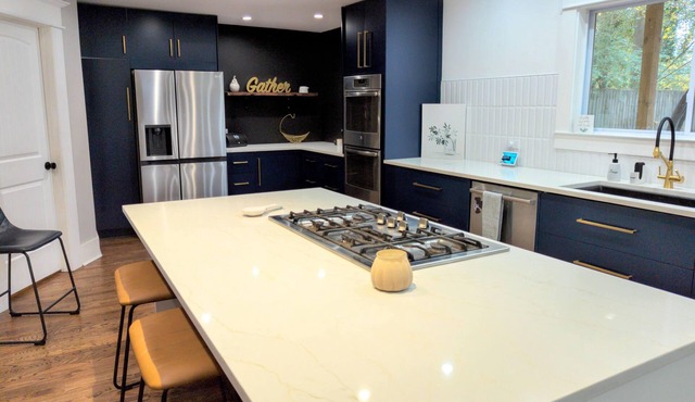 Spacious Home by World Cup Stadium