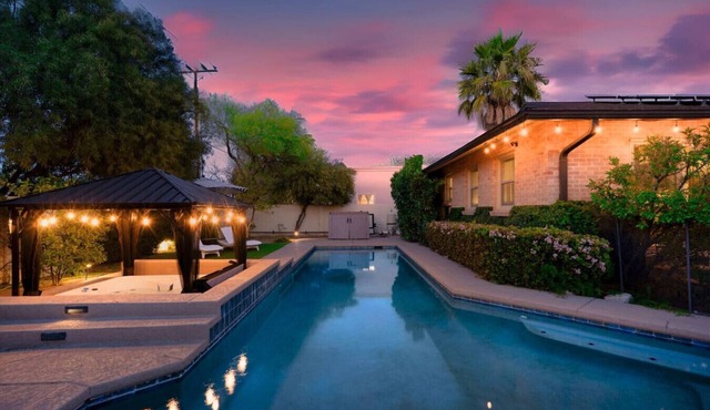 Spacious Home Great Outdoors Midtown Near UofA