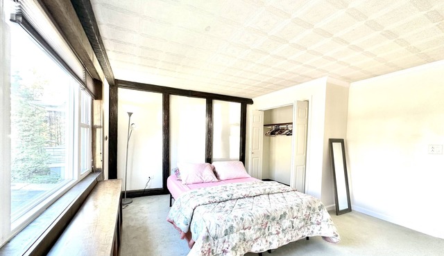 Spacious Home In Front of Geisinger Hospital