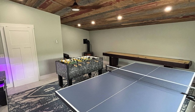 Spacious home on 225 Acres! Country living at its best!Unit#2