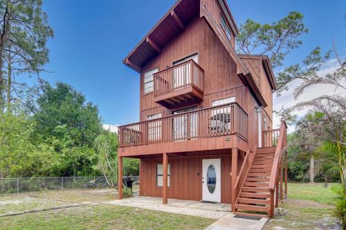 Spacious Home w/Yard & Patio in Lehigh Acres
