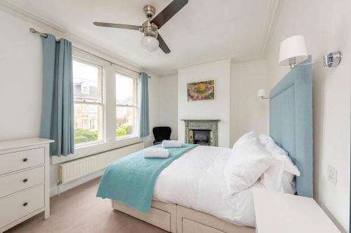Spacious House - 2 Double Rooms - Street Parking - Garden