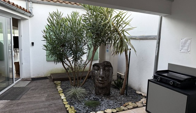 Spacious house 200m from the beach with air conditioning and balneotherapy