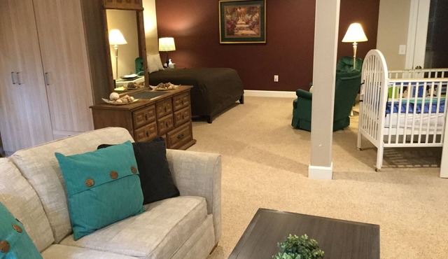 Spacious house, easy access from Seatac, Seattle & Bellevue.