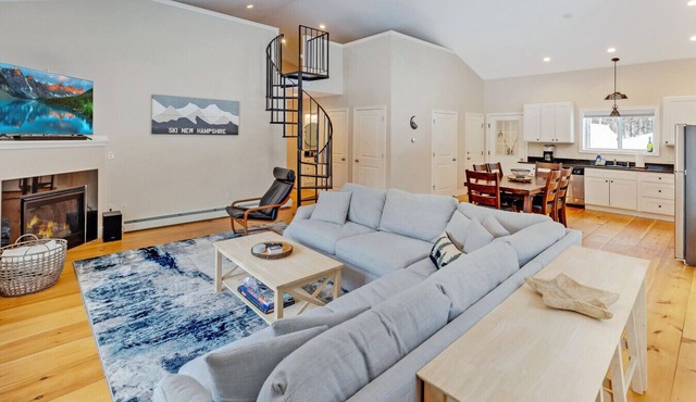 Spacious House in the White Mountains!