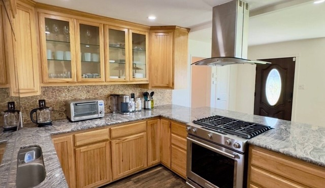 SPACIOUS HOUSE NEAR THE BEACH!