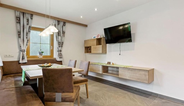 Spacious in Saalbach Hinterglemm with Ski boot heaters