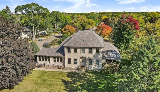 Spacious Lake Phalen 5-BR Home, Lake View + Trails