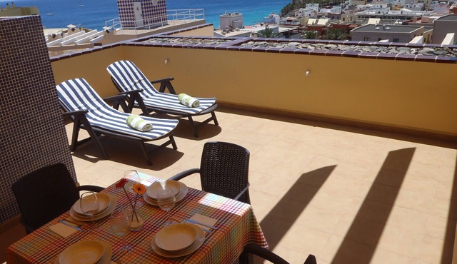 Spacious, large terrace, sunny, WiFi, from the sea, 250 m. from the beach