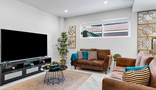 Spacious Lidcombe Lux mins to Sydney Olympic Park