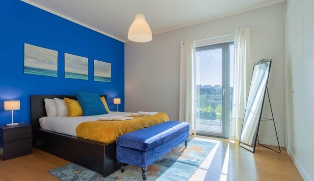Spacious Lisbon Haven w/Lift, Garage & EV Access