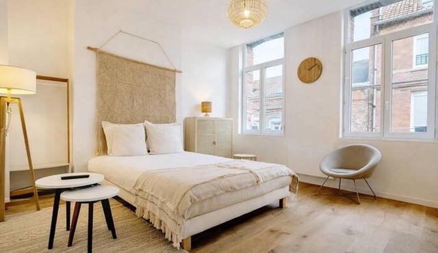 Spacious & Luxuary Studio