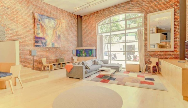 Spacious Luxury Historic Loft in Downtown SF