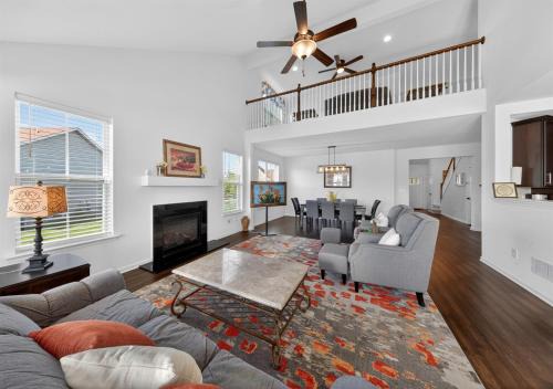 Spacious Middletown Family Retreat - Sleeps 8