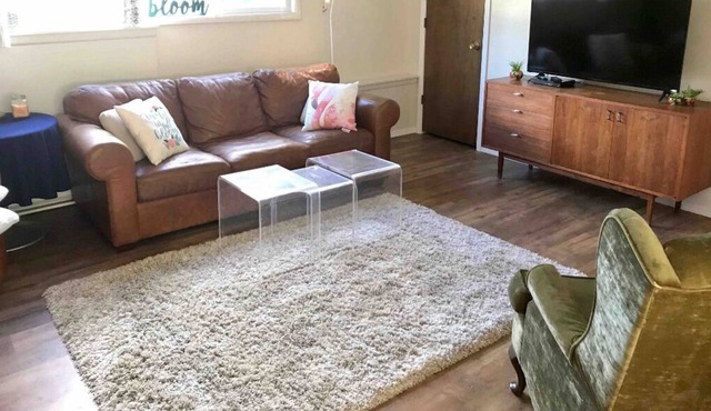Spacious, Modern 2BD Apartment #3, near Missoula & Bitterroot
