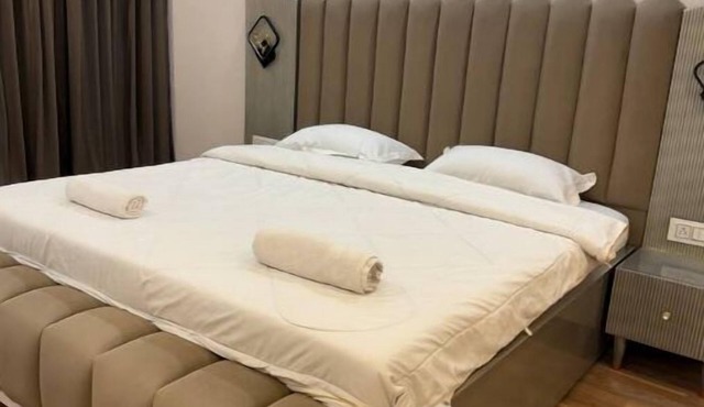 Spacious Modern 3 Bedroom Apartment