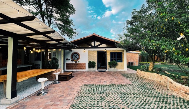 Spacious modern cabin Chía - Barbecues/Dinners/Wifi