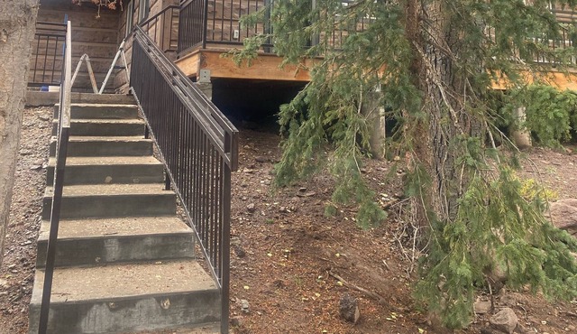 Spacious, Modern Cabin on Eagle Point Ski run
