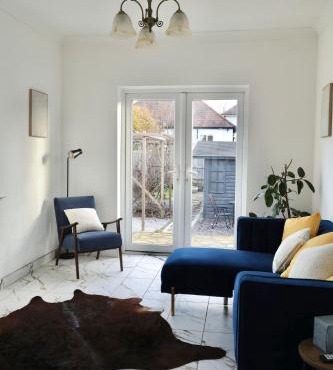 Spacious, Modern, Comfortable Home in Northampton