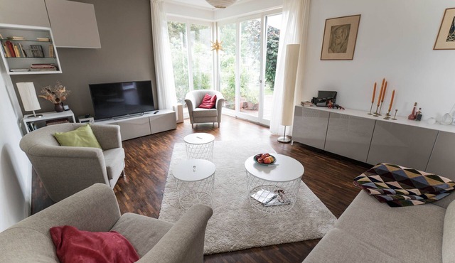 Spacious, modern dream house in a quiet location