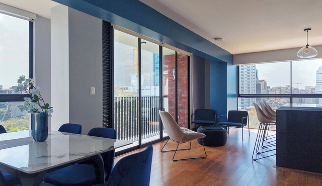 Spacious & Modern Duplex in Miraflores