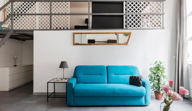 Spacious Modern Loft Steps from Trevi Fountain