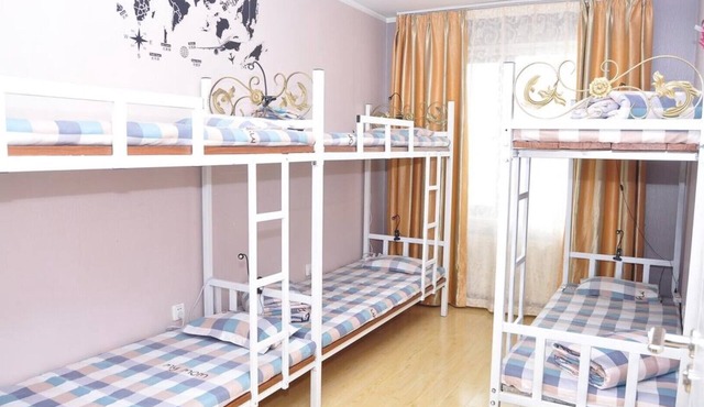 Spacious Mongolian Inn - Unit 2