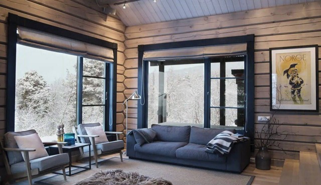 Spacious mountain cabin with lodge style in Oppdal
