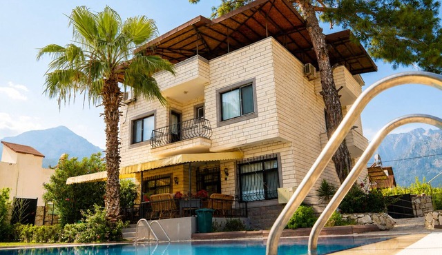 Spacious Natural Stone Villa w/Sea and Mountain Views and Private Pool